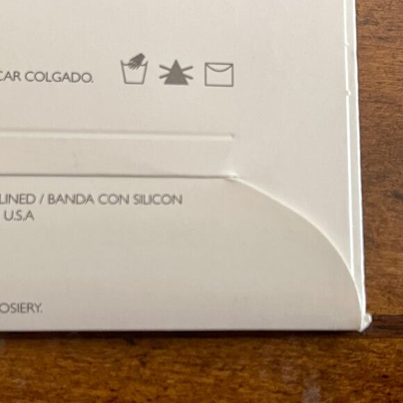 Hanes Silk Reflections Thigh Highs Silky Sheer Size: AB, Color:  Little Color - Picture 13 of 15